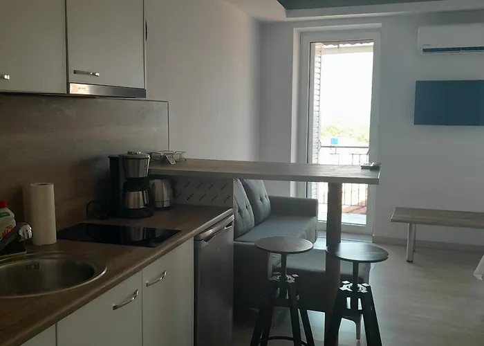 Appartement With View Gythio